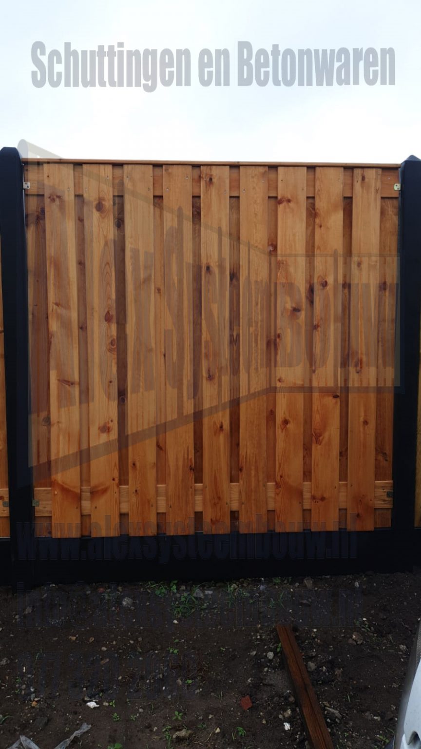 Hout/beton schutting met tuinschermen Red Class Wood Alex Systeembouw