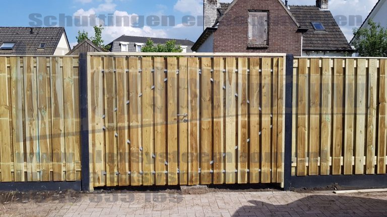 Dubbele poort met grenen hout 2x 130cm breed