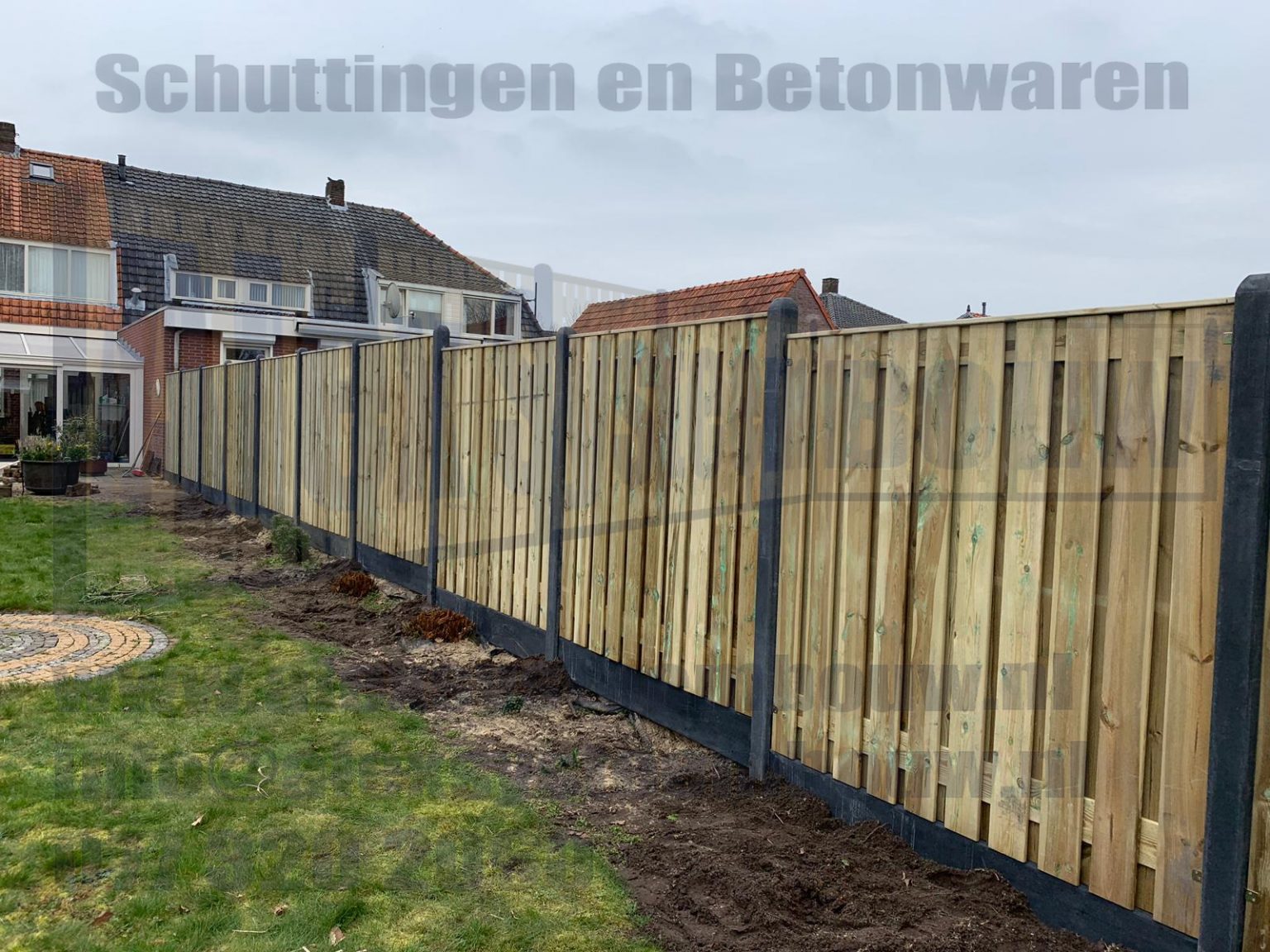 schuttingverspringing21plankshoutbetonkegelkop Alex Systeembouw