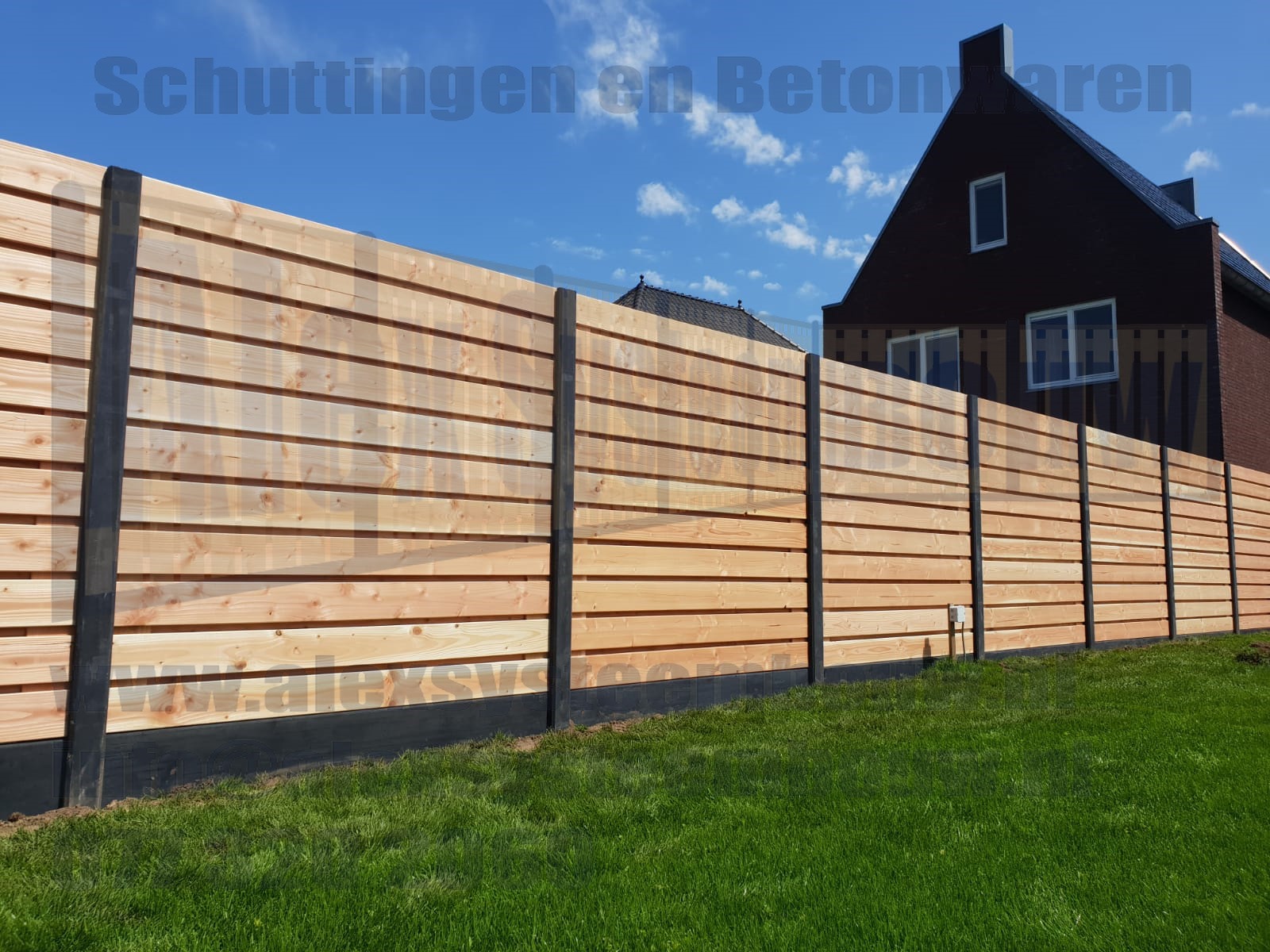 schutting met 23 planks horizontale tuinschermen lariks/douglas